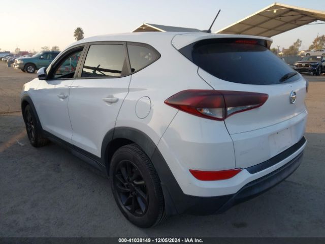 KM8J23A42GU126571 Hyundai TUCSON SE