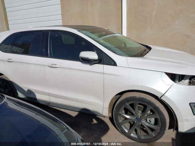 2FMPK4AP4HBC15463 Ford EDGE SPORT