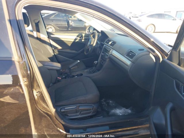 1VWAS7A30FC009009 Volkswagen Passat 1.8t S