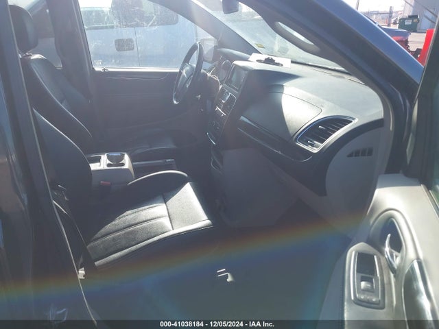 2C4RC1BG0FR695142 Chrysler Town & Country Touring