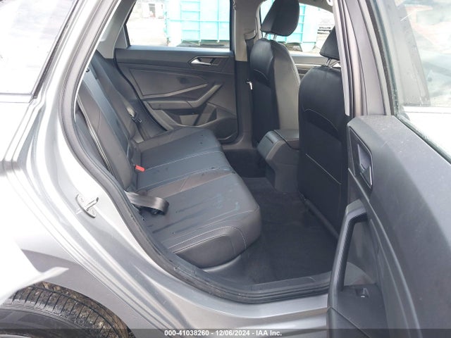 3VWEB7BU8KM174632 Volkswagen Jetta 1.4t Sel