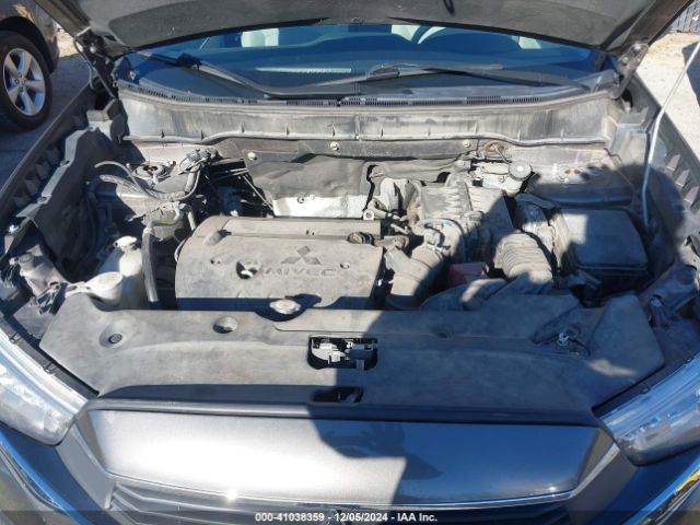 JA4AP3AU0HZ025405 Mitsubishi Outlander Sport 2.0 Es