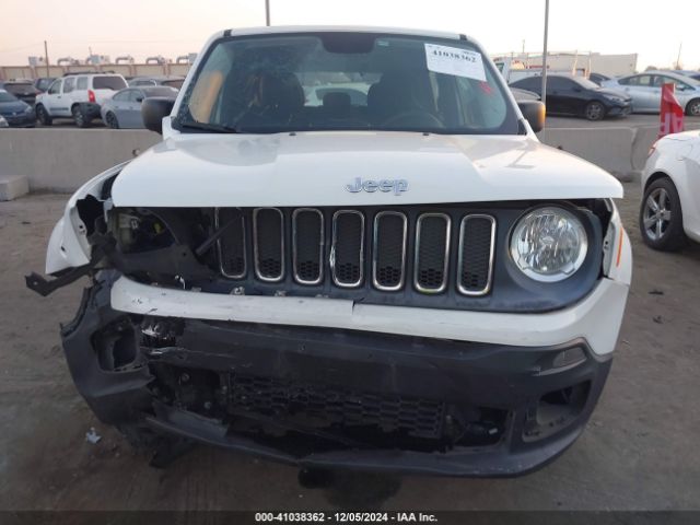 ZACCJAAT2FPB46069 Jeep Renegade Sport