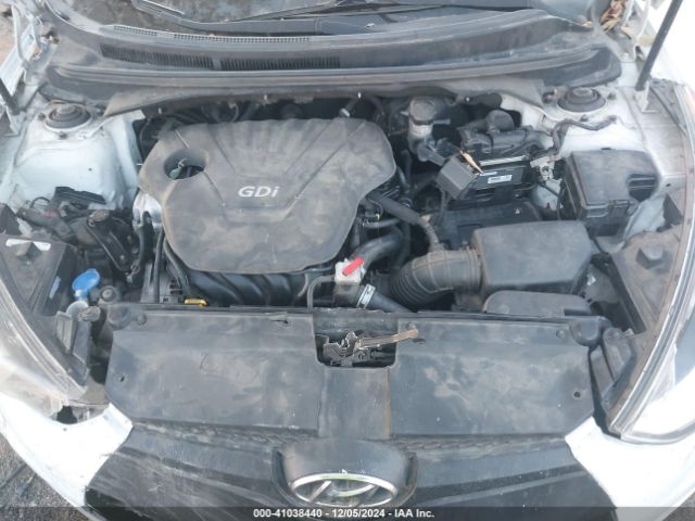 KMHTC6ADXGU253897 Hyundai Veloster