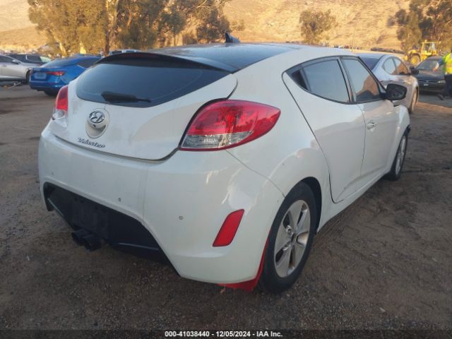 KMHTC6ADXGU253897 Hyundai Veloster