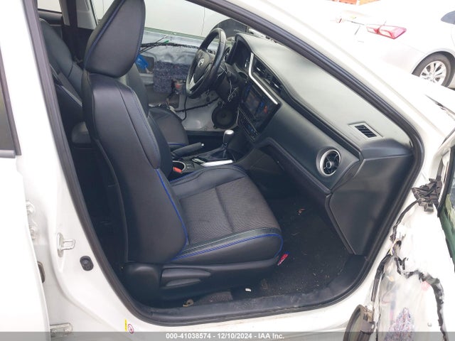 Toyota COROLLA SE 2019 5YFBURHE2KP857673 Image 5