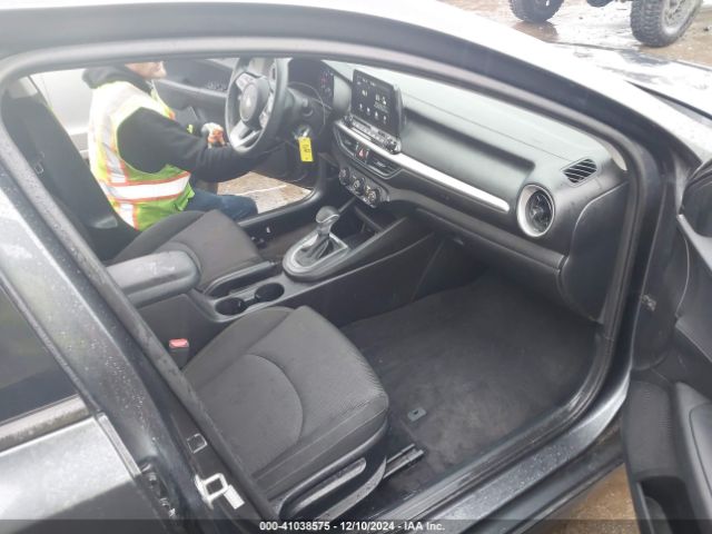 3KPF24ADXLE192309 KIA Forte Lxs