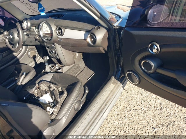 2013 MINI HARDTOP WMWSU3C59DT683663 Photo 4