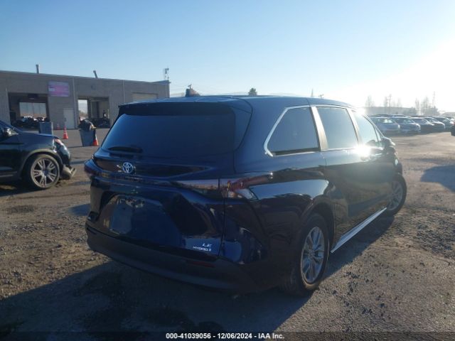 5TDKSKFC9RS120860 Toyota SIENNA LE