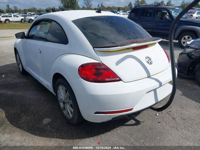 3VWFD7AT8JM728760 Volkswagen Beetle 2.0t Coast/2.0t S