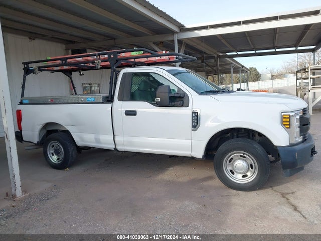Ford F-250 Xl 2018 1FTBF2A61JEC47943 Image 13