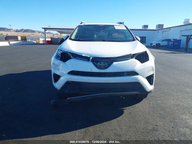 2T3WFREV1JW457317 Toyota Rav4 Adventure/xle