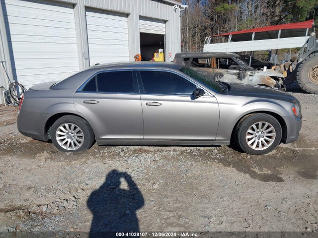 2C3CCAAG9EH181127 Chrysler 300