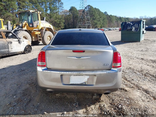 2C3CCAAG9EH181127 Chrysler 300