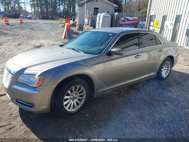 2C3CCAAG9EH181127 Chrysler 300