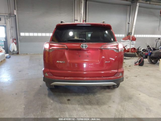2T3WFREV1GW270863 Toyota Rav4 Xle