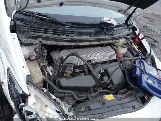 Toyota Prius Two 2015 JTDKN3DU2F0407030 Image 10