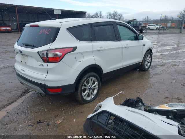 Ford ESCAPE SE 2017 1FMCU9G9XHUB49039 Image 4