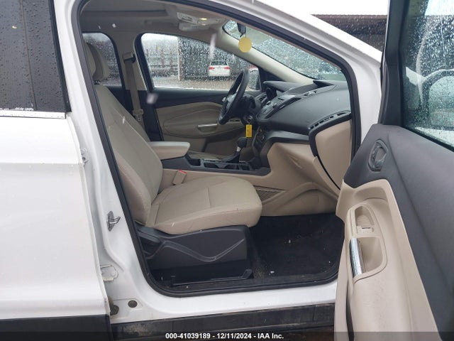 Ford ESCAPE SE 2017 1FMCU9G9XHUB49039 Image 5