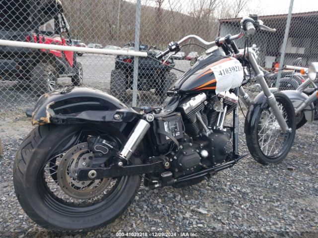 2010 HARLEY-DAVIDSON FXDWG 1HD1GP411AC329025 Photo 3