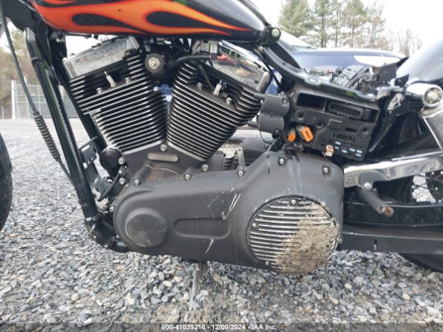 2010 HARLEY-DAVIDSON FXDWG 1HD1GP411AC329025 Photo 8