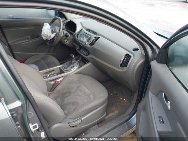 KNDPBCAC5E7588138 KIA Sportage Lx