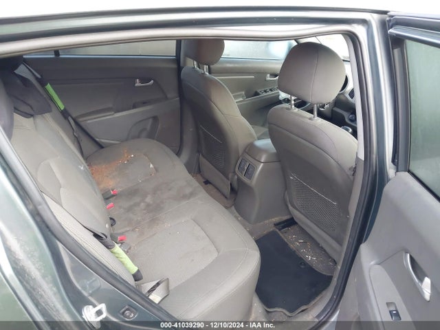 KNDPBCAC5E7588138 KIA Sportage Lx