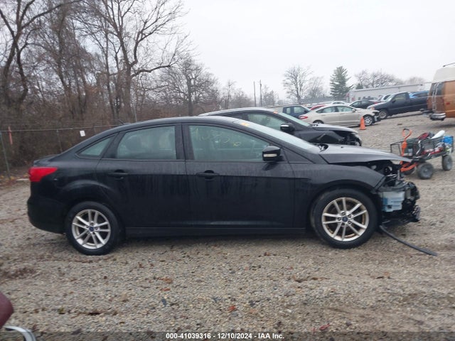 Ford FOCUS SE 2016 1FADP3F28GL314551 Image 14