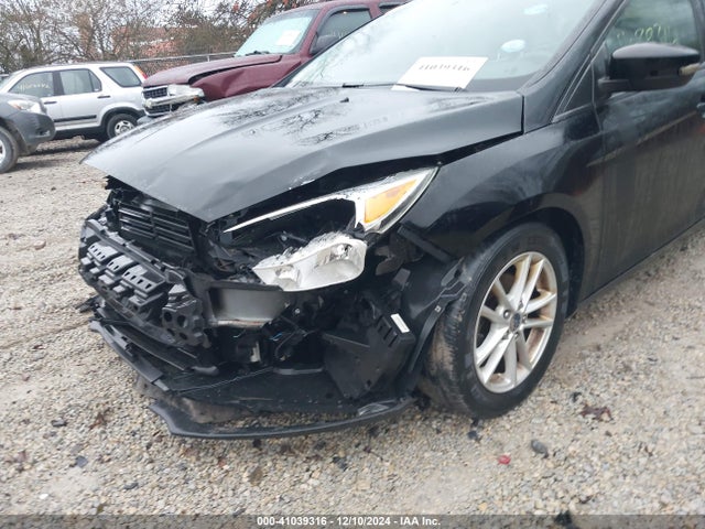Ford FOCUS SE 2016 1FADP3F28GL314551 Image 19