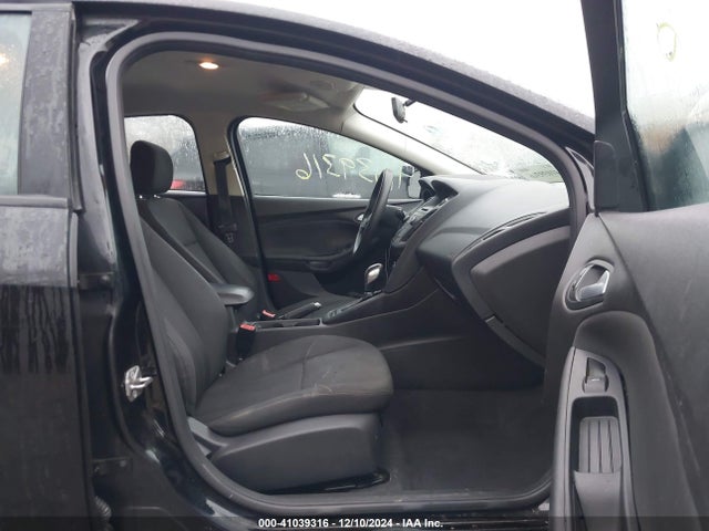 Ford FOCUS SE 2016 1FADP3F28GL314551 Image 5
