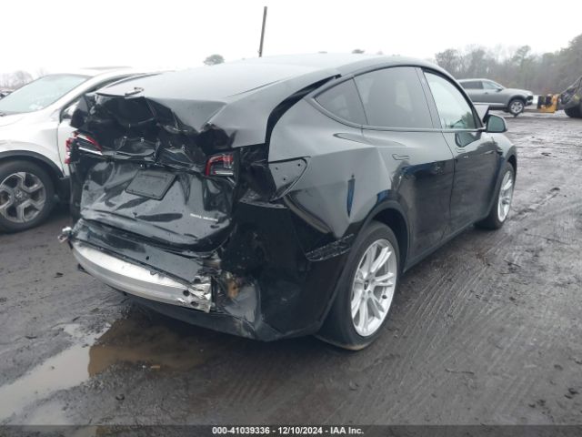 7SAYGDEE7NF392786 Tesla Model Y Long Range Dual Motor All-wheel Drive