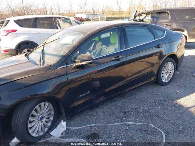 Ford Fusion Hybrid Se 2014 3FA6P0LU7ER223640 Image 2