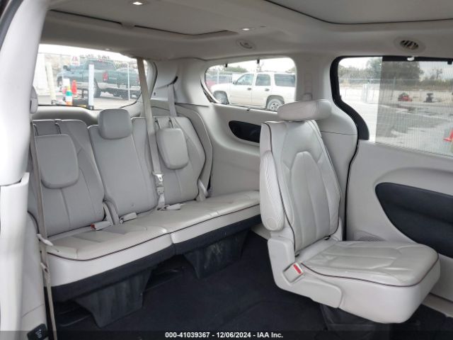 2C4RC1GG7HR647584 Chrysler Pacifica Limited