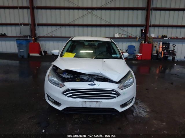 1FADP3N29GL222933 Ford Focus Titanium