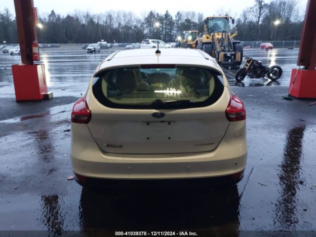 1FADP3N29GL222933 Ford Focus Titanium