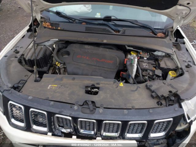 3C4NJCBB7JT322318 Jeep Compass Latitude Fwd