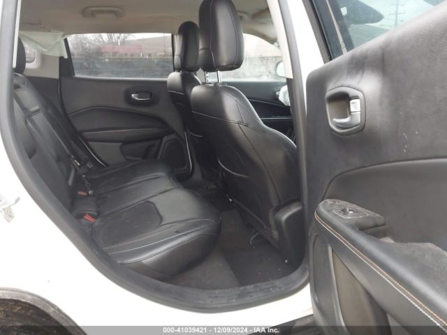 3C4NJCBB7JT322318 Jeep Compass Latitude Fwd