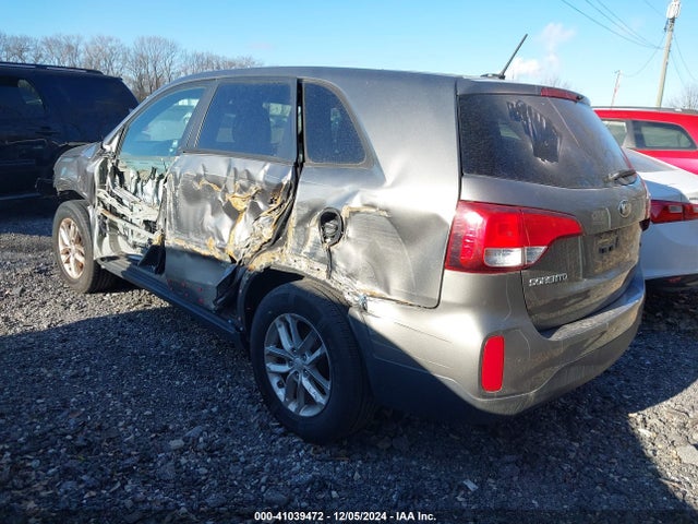 KIA SORENTO LX 2014 5XYKT4A69EG426006 Image 3