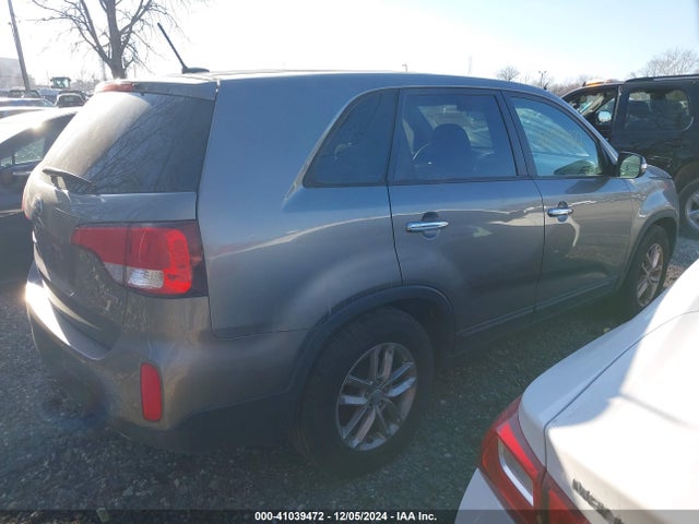KIA SORENTO LX 2014 5XYKT4A69EG426006 Image 4