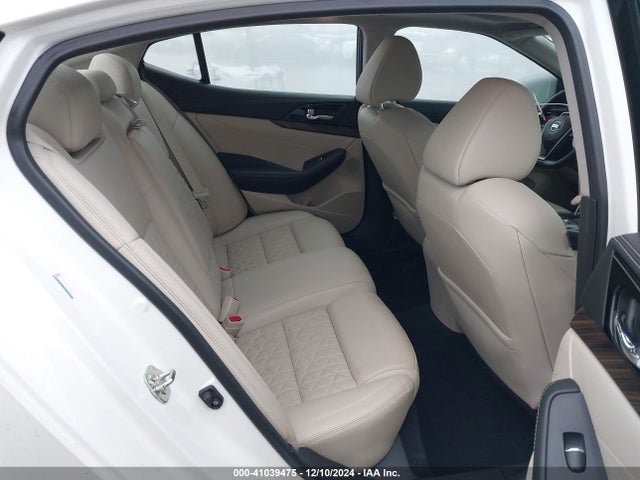 Nissan Maxima 3.5 Platinum 2016 1N4AA6AP3GC398724 Image 8