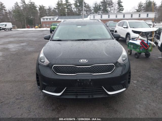 KNDCB3LC4H5037663 KIA NIRO LX