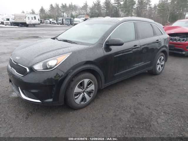 KNDCB3LC4H5037663 KIA NIRO LX