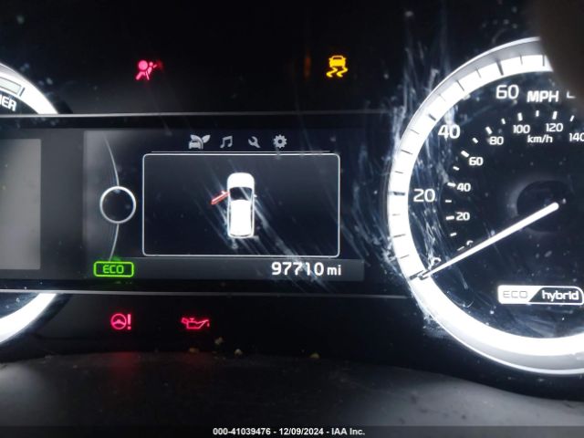 KNDCB3LC4H5037663 KIA NIRO LX