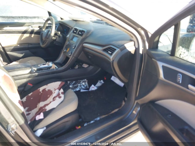 3FA6P0G70KR209594 Ford FUSION S