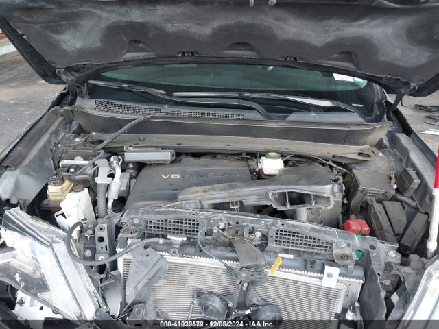 5N1DR2MM6JC664430 Nissan Pathfinder Sv
