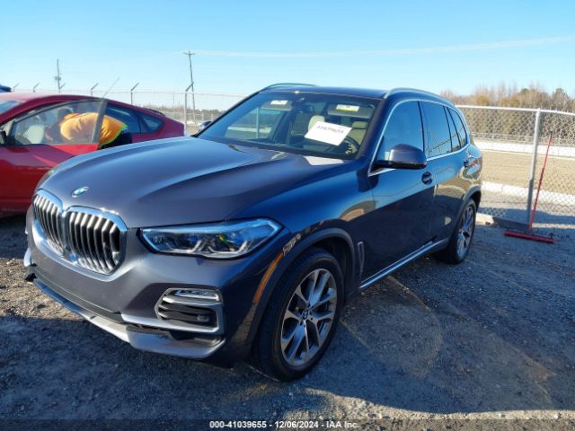2021 BMW X5 5UXCR6C01M9F42180 Photo 1