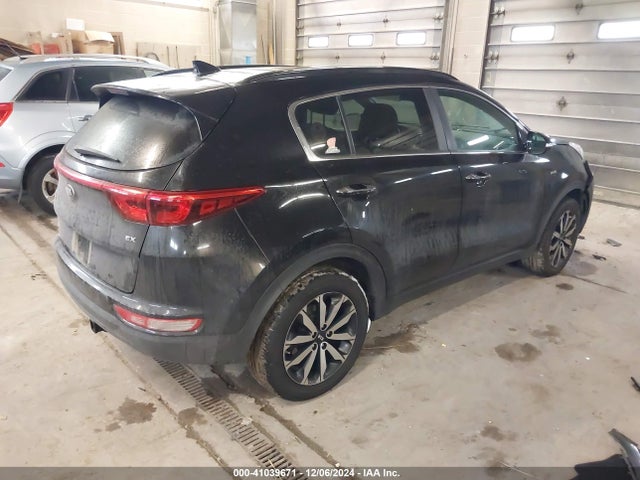 KIA Sportage Ex 2019 KNDPNCAC4K7623920 Image 4