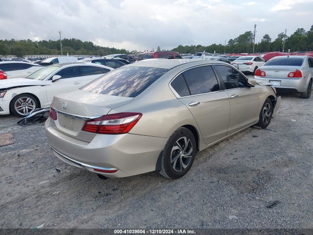 Honda ACCORD LX 2017 1HGCR2F33HA086587 Image 4