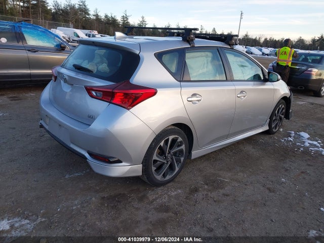 JTNKARJE7JJ575644 Toyota COROLLA IM