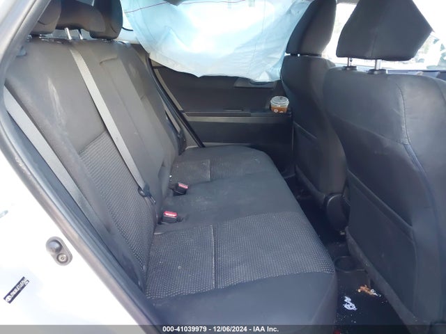 JTNKARJE7JJ575644 Toyota COROLLA IM